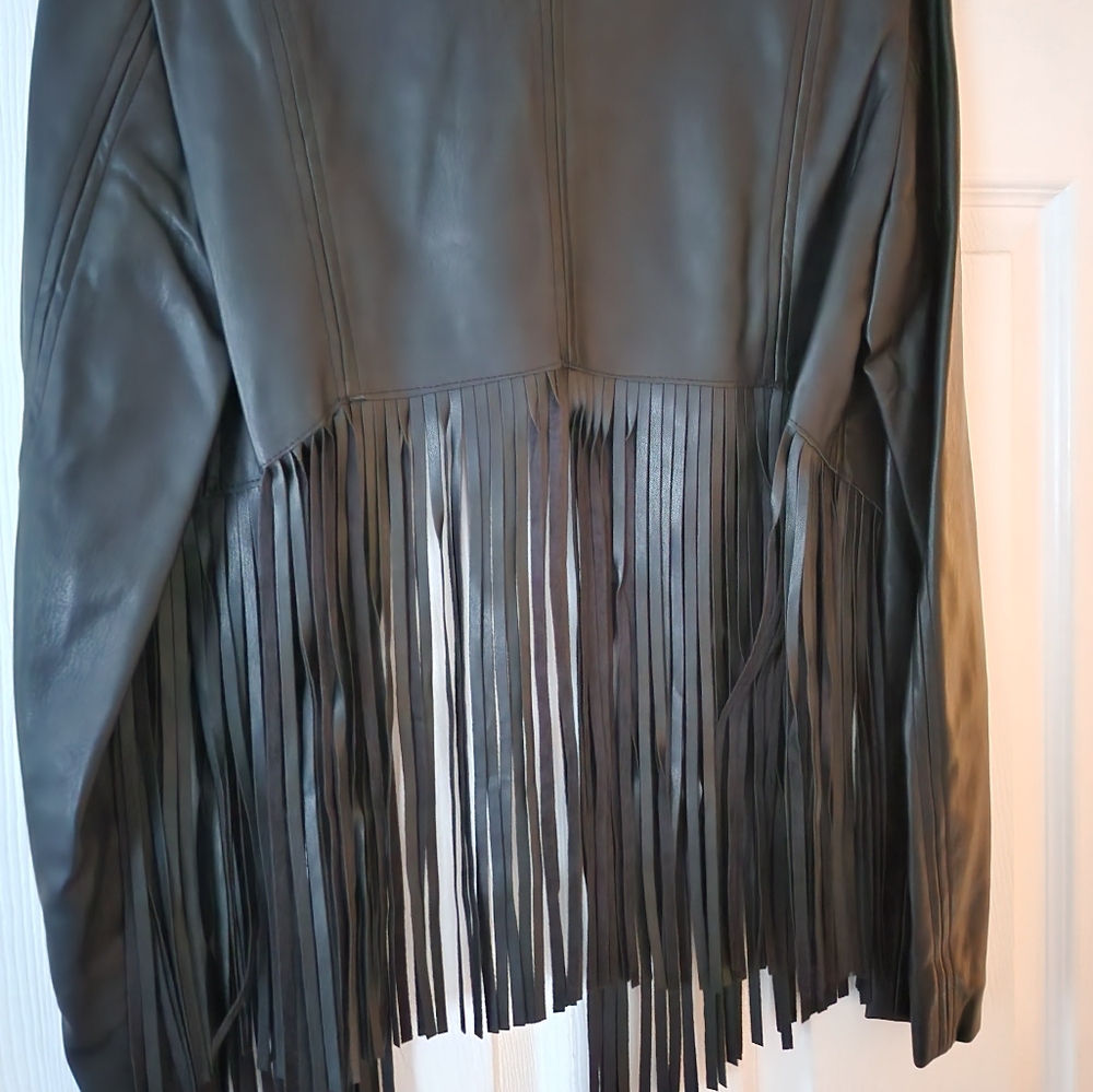Black faux leather fringed jacket size medium. - Picture 5 of 6